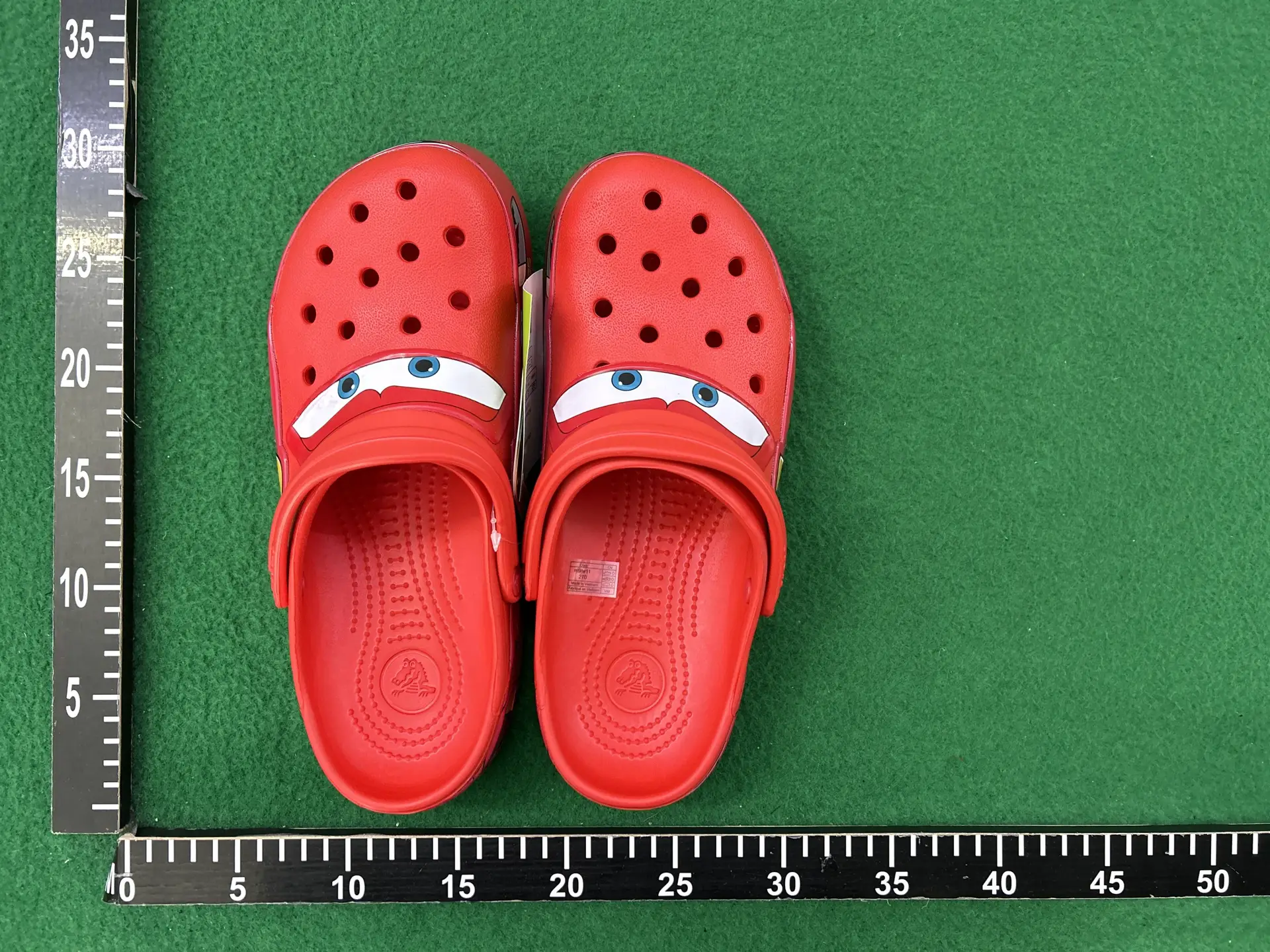 2024 New Men's Shoes Women's Shoes Caroban 95 Car Baotou Non-slip Cave Shoes Outdoor Beach Shoes Sandals